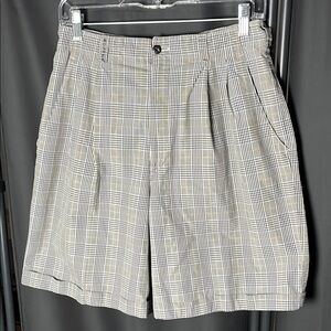 Bogner ladies plaid shorts  Pleated Shorts high waisted size 28 waist